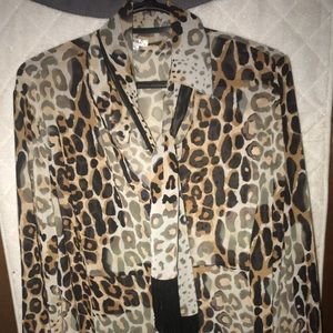 Leopard skin pattern blouse